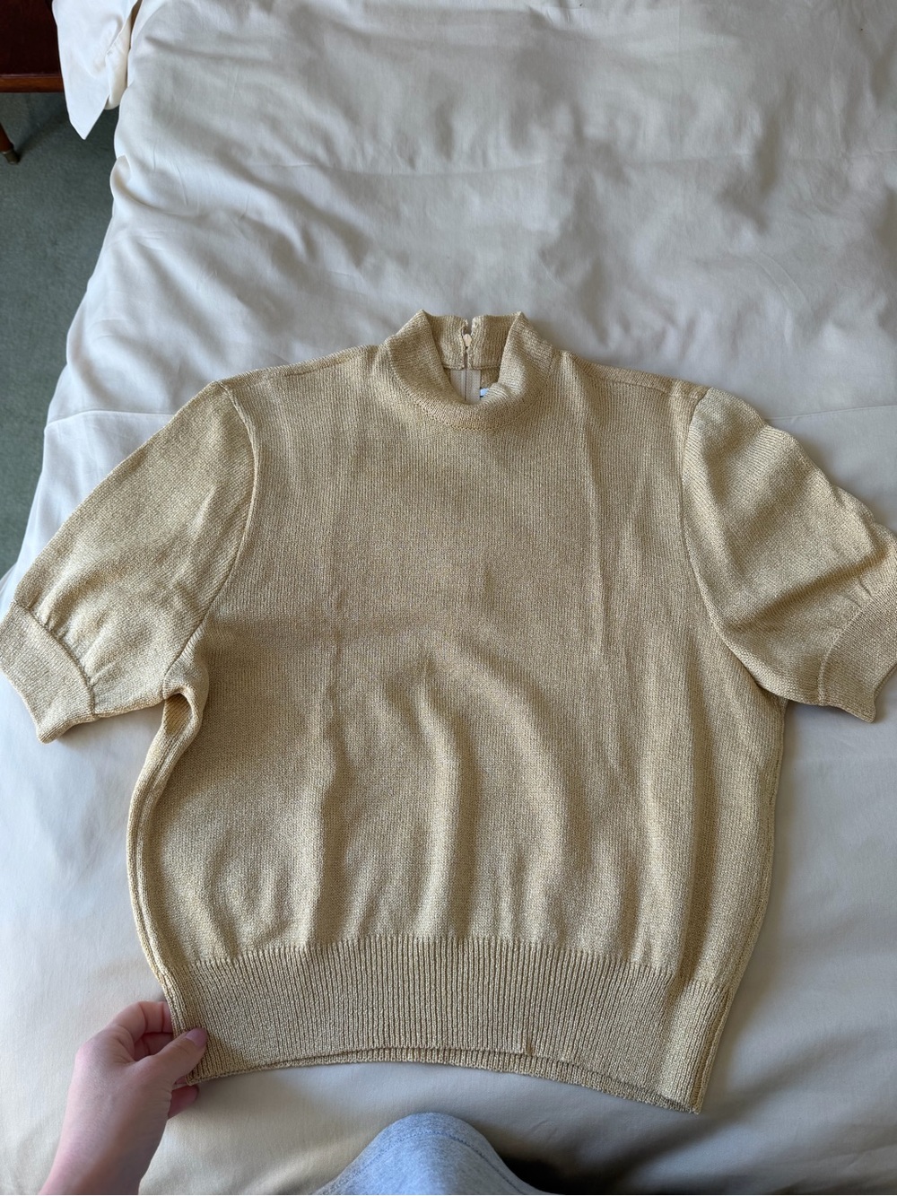 🗽St. John Separates Gold Textured Mock Neck Top